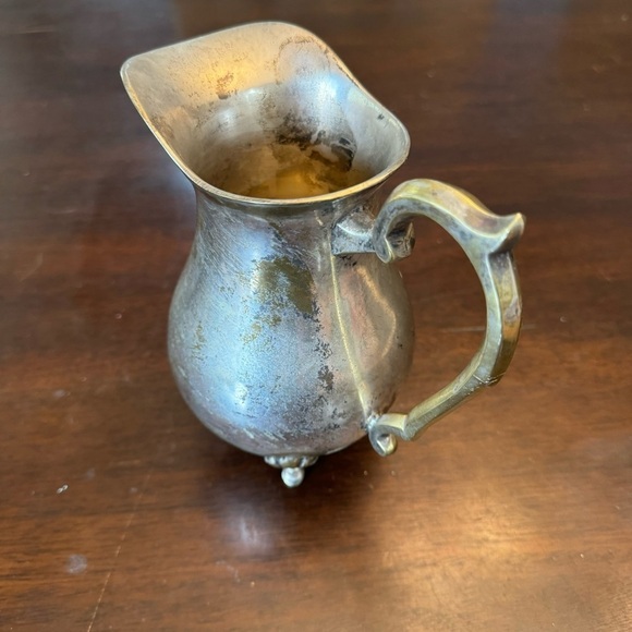 Vintage International Silver Co.Silverplated Pitcher Hand Made in India - Picture 4 of 16